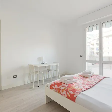 Apartamento Milan-corso Lodi Cosy With Small Terrace *