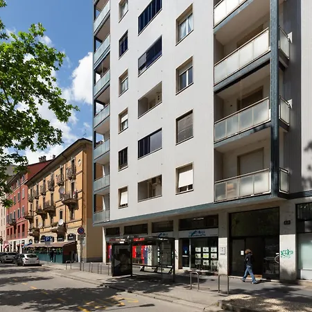Milan-corso Lodi Cosy With Small Terrace *